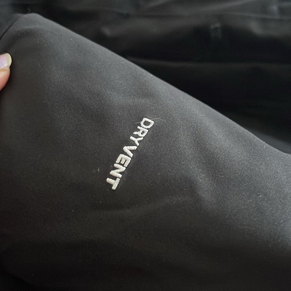 The North Face Arctic Waterproof 600-Fill-Power Down Parka with Faux Fur Trim - Picture 10 of 11